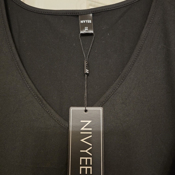 Elegant Black Ruffle Sleeve Maxi Dress - Picture 4 of 8